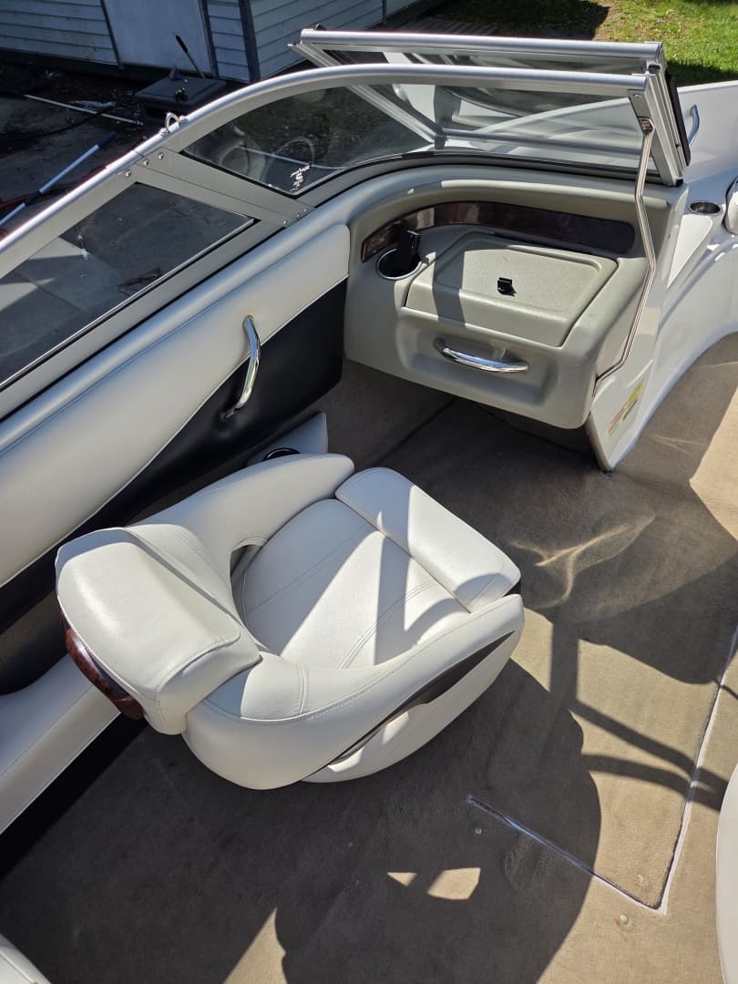 2011 Crownline 18 SS - Image 11