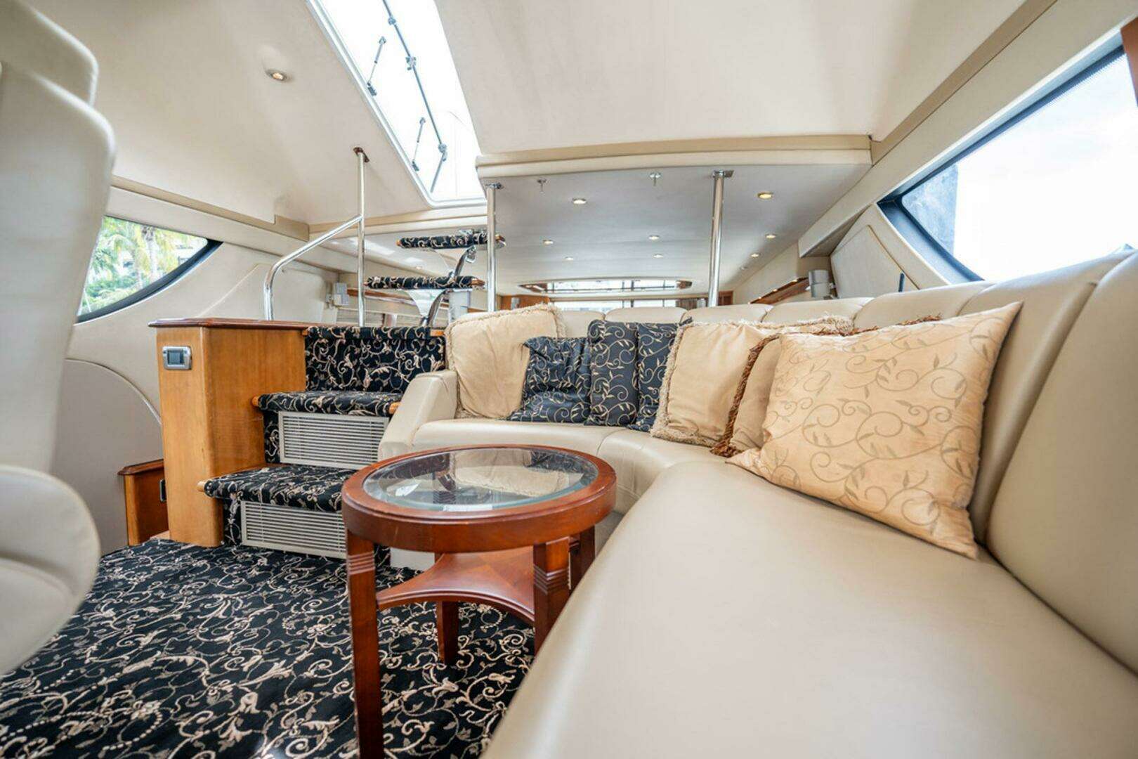 2005 Carver 56 Voyager - Image 21