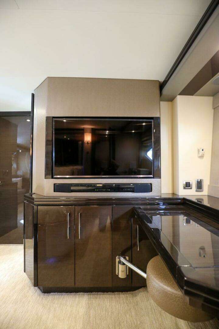2016 Marquis 660 Sport Yacht - Image 82
