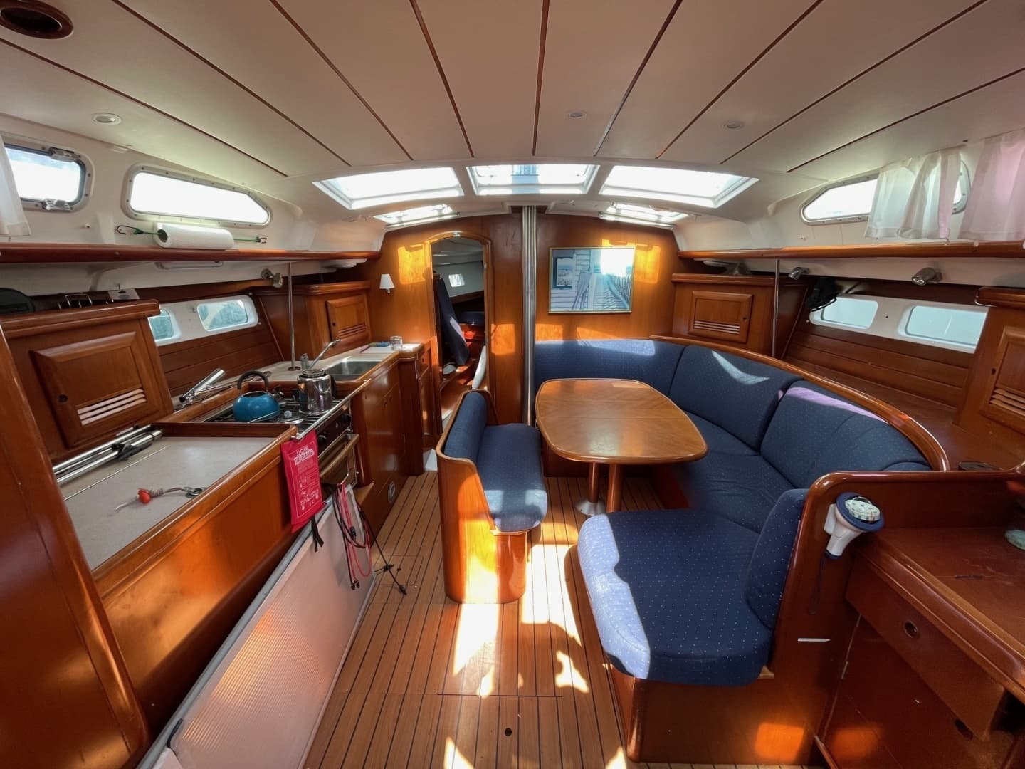 2004 Beneteau 423 - Image 11