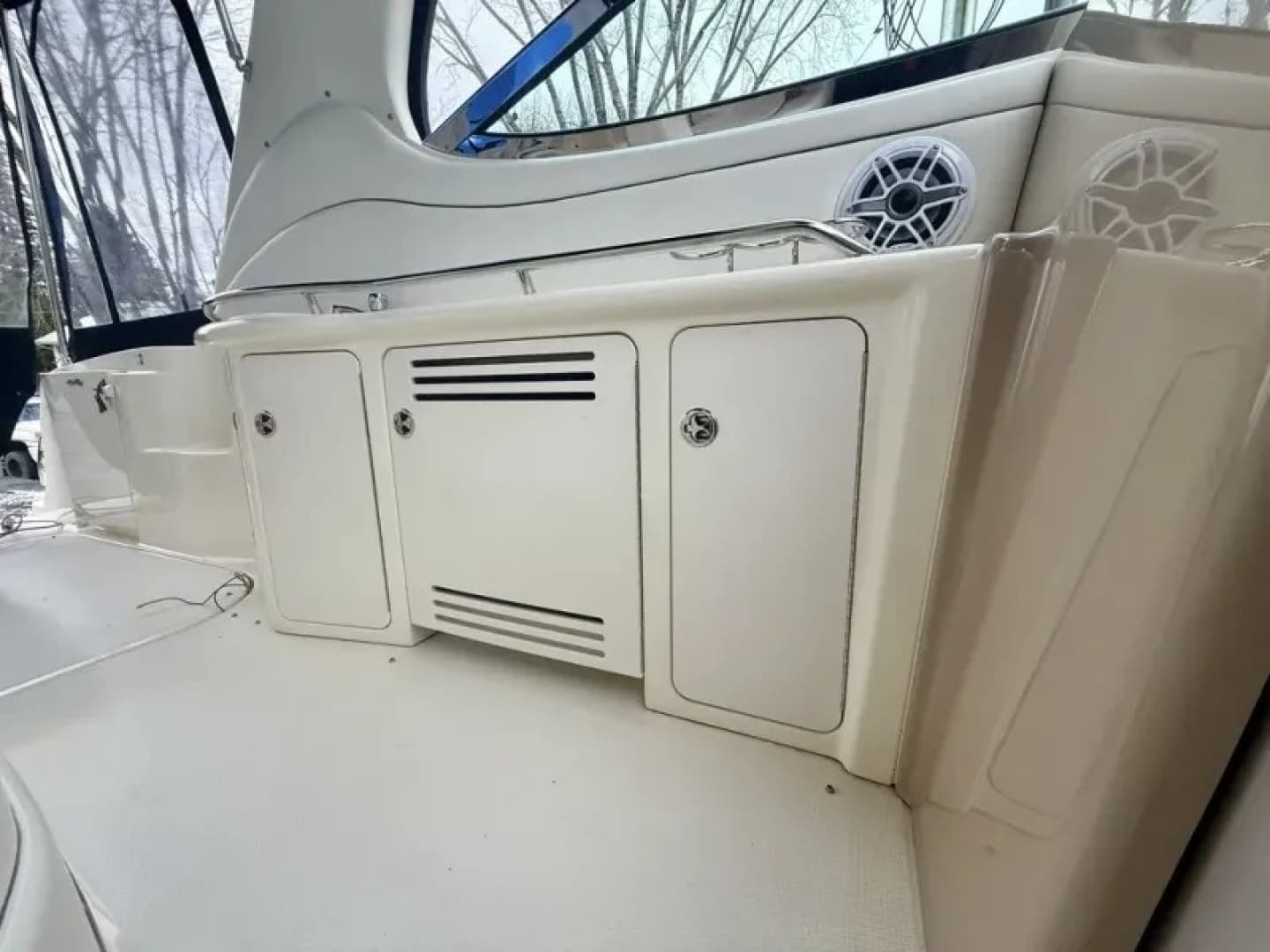 2004 Sea Ray 360 SUNDANCER - Image 25