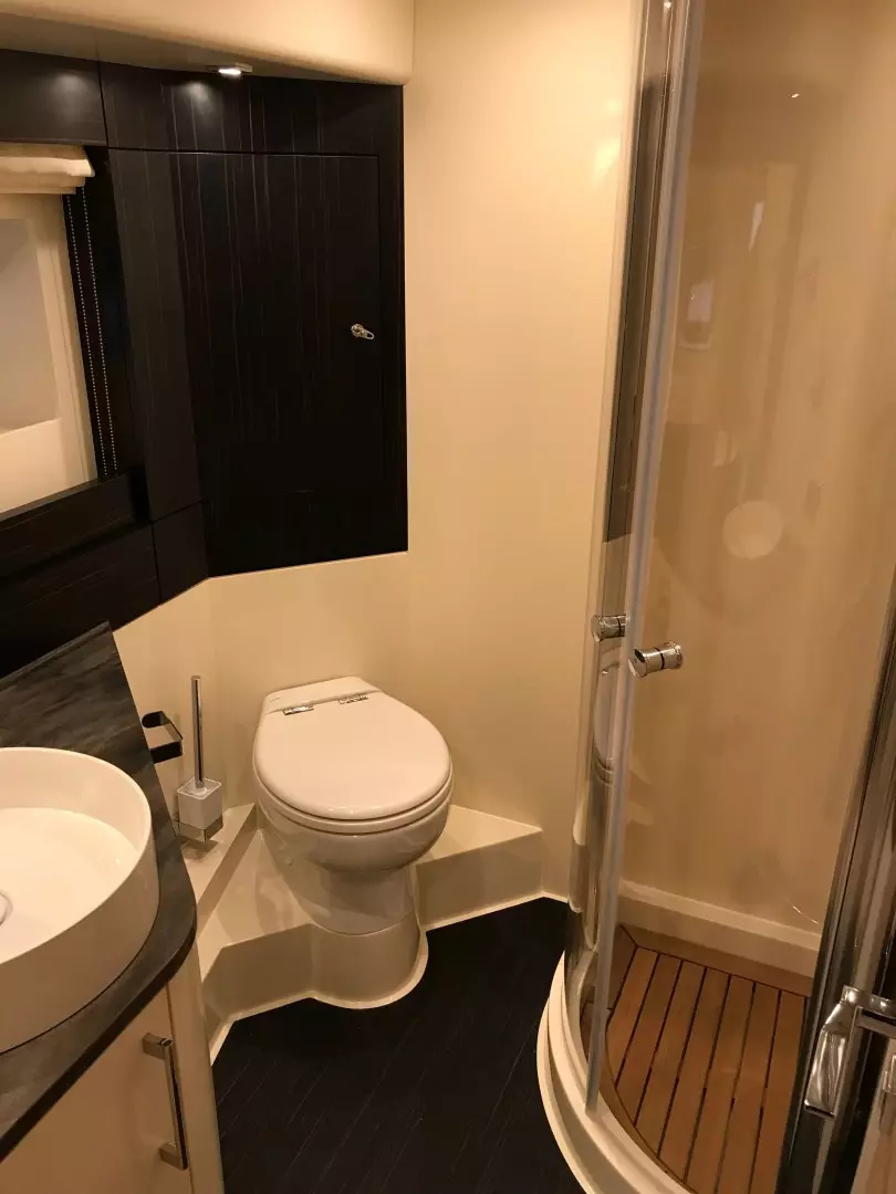 2019 Sirena 58 Flybridge - Image 11