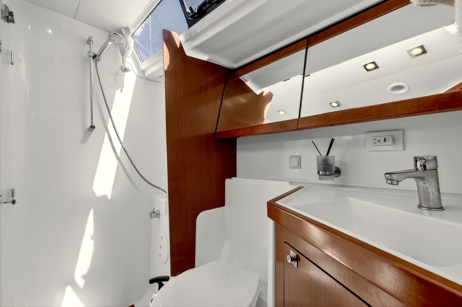 2012 Beneteau Oceanis 48 - Image 42