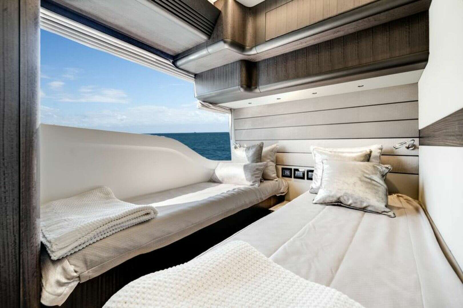 2024 Galeon 560 FLY - Image 30