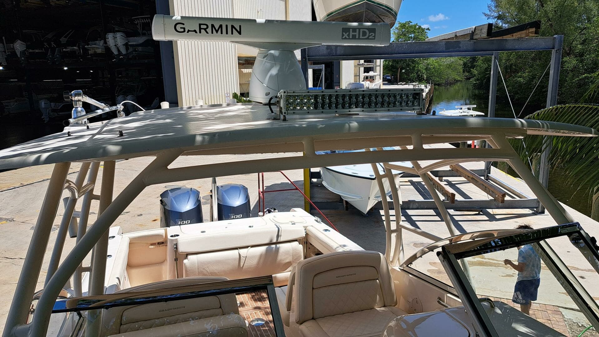 2018 Grady-White Freedom 285 - Image 40