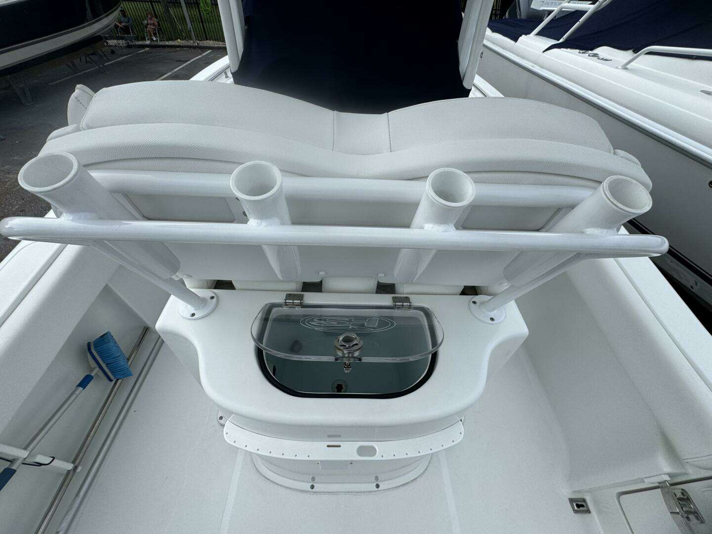 2017 Sea Hunt 235 Ultra SE - Image 12