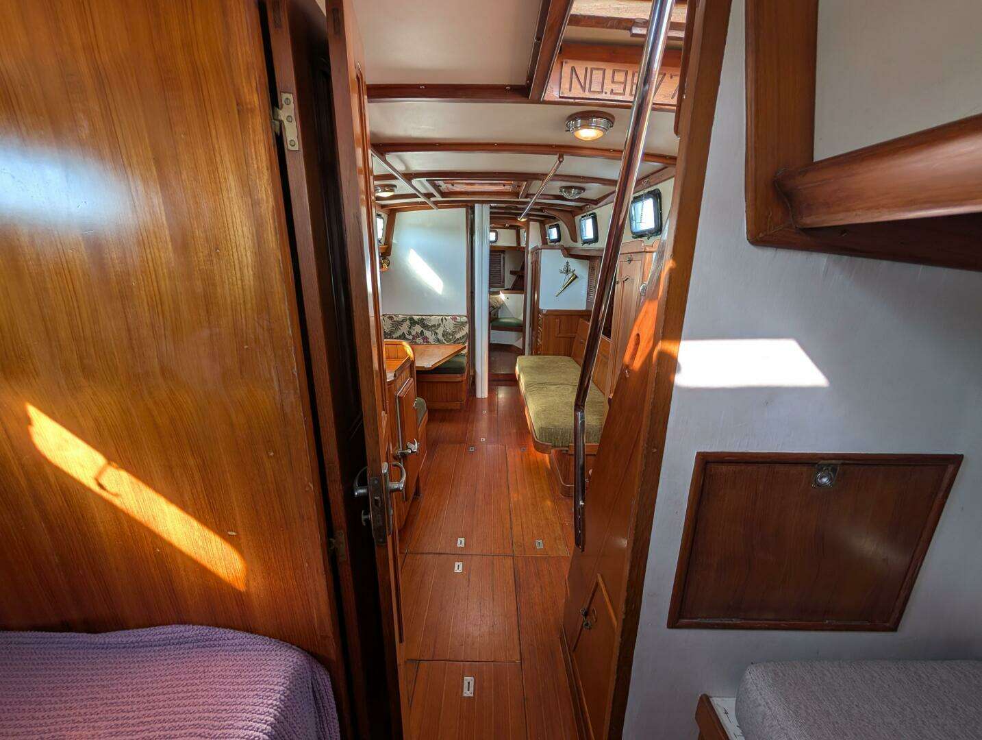 1981 Mason 43 - Image 27