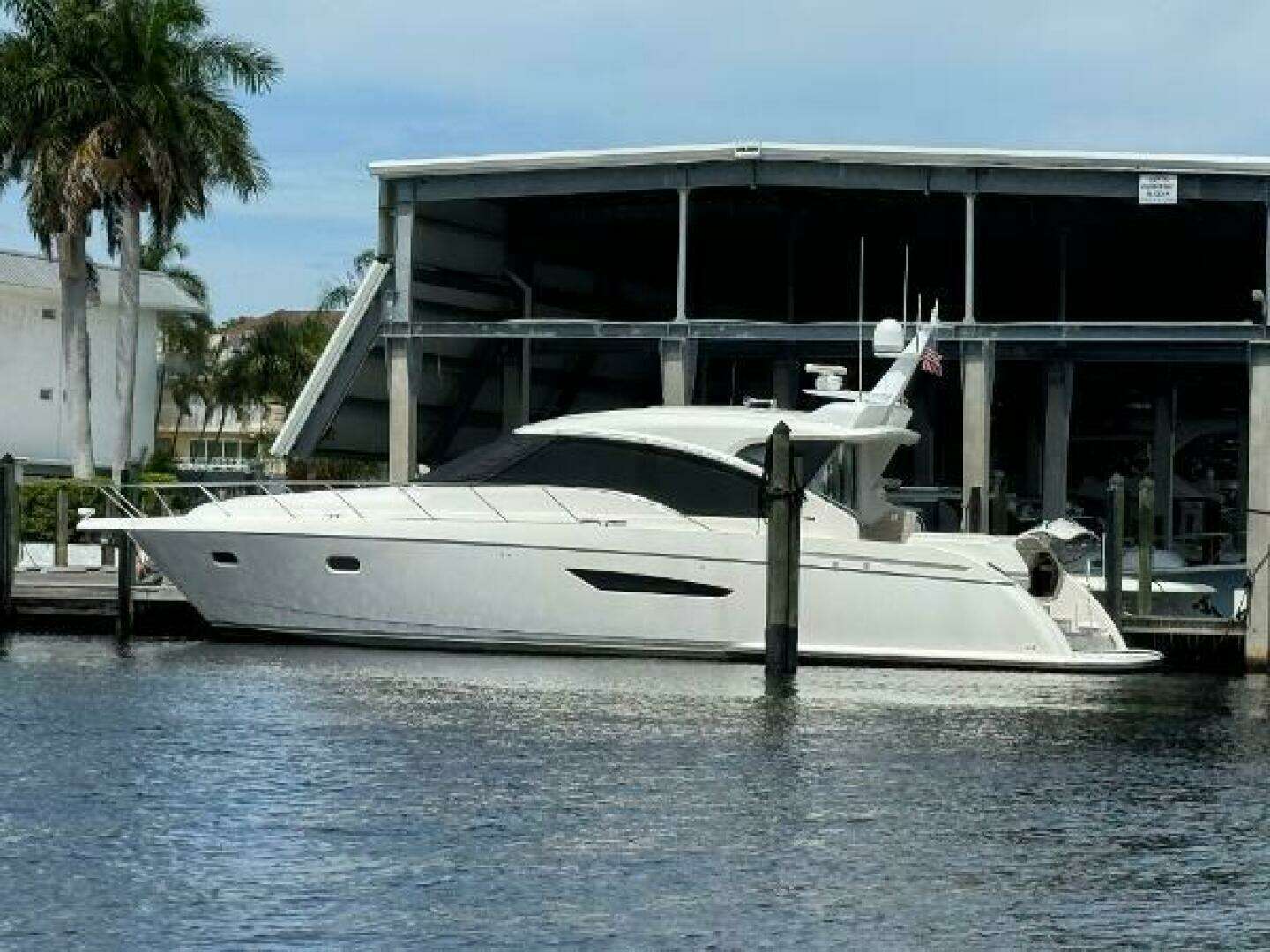 2010 Tiara Yachts 5800 Sovran - Image 98