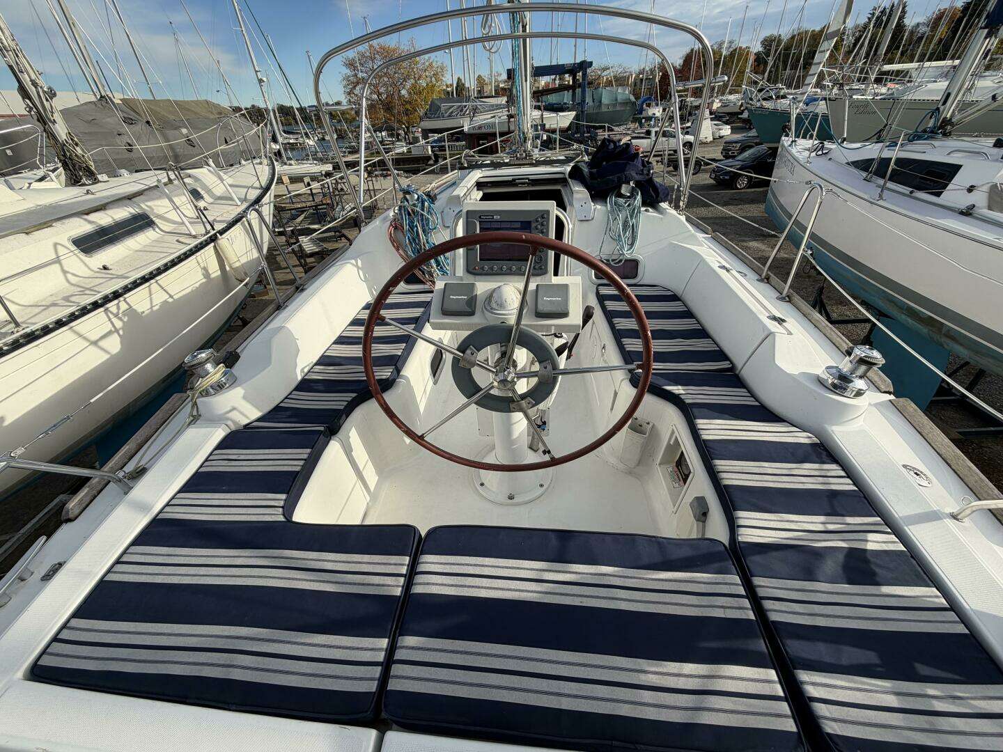 2008 Beneteau — - Image 37