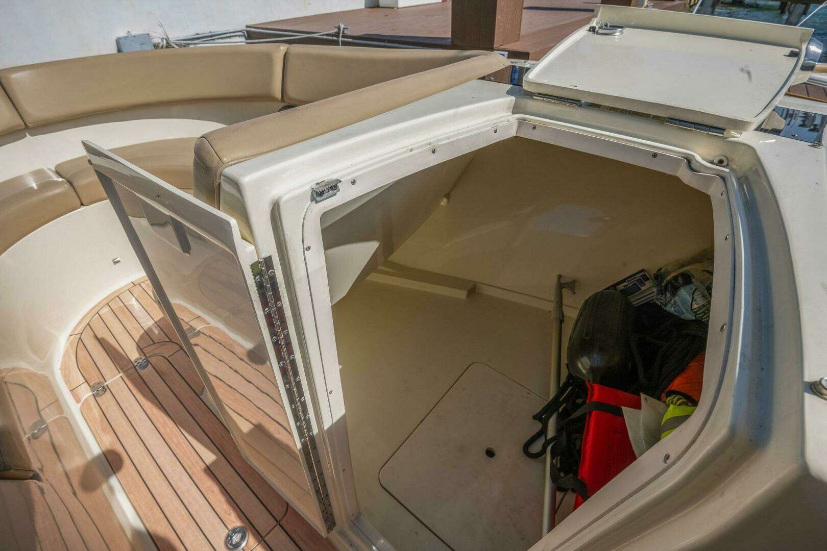 2013 Chris-Craft Launch 32 - Image 24