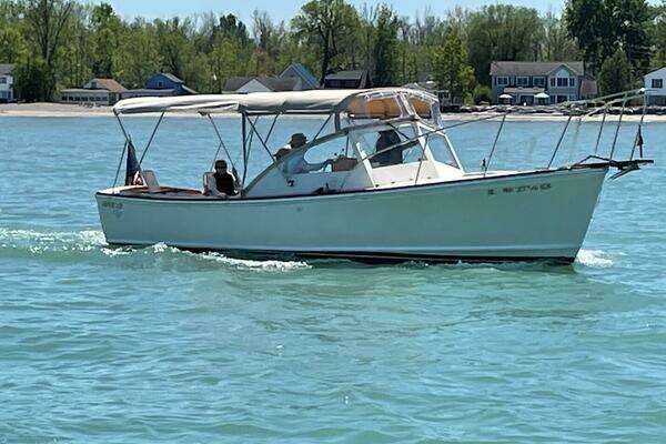 1981 Dyer Dyer 29 Flush Deck-Bass Boat - Image 1