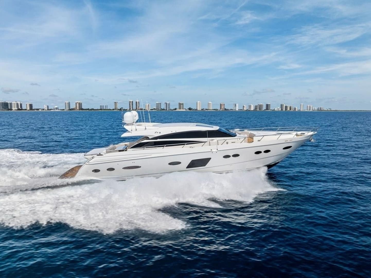 2013 Princess 78 - Image 10