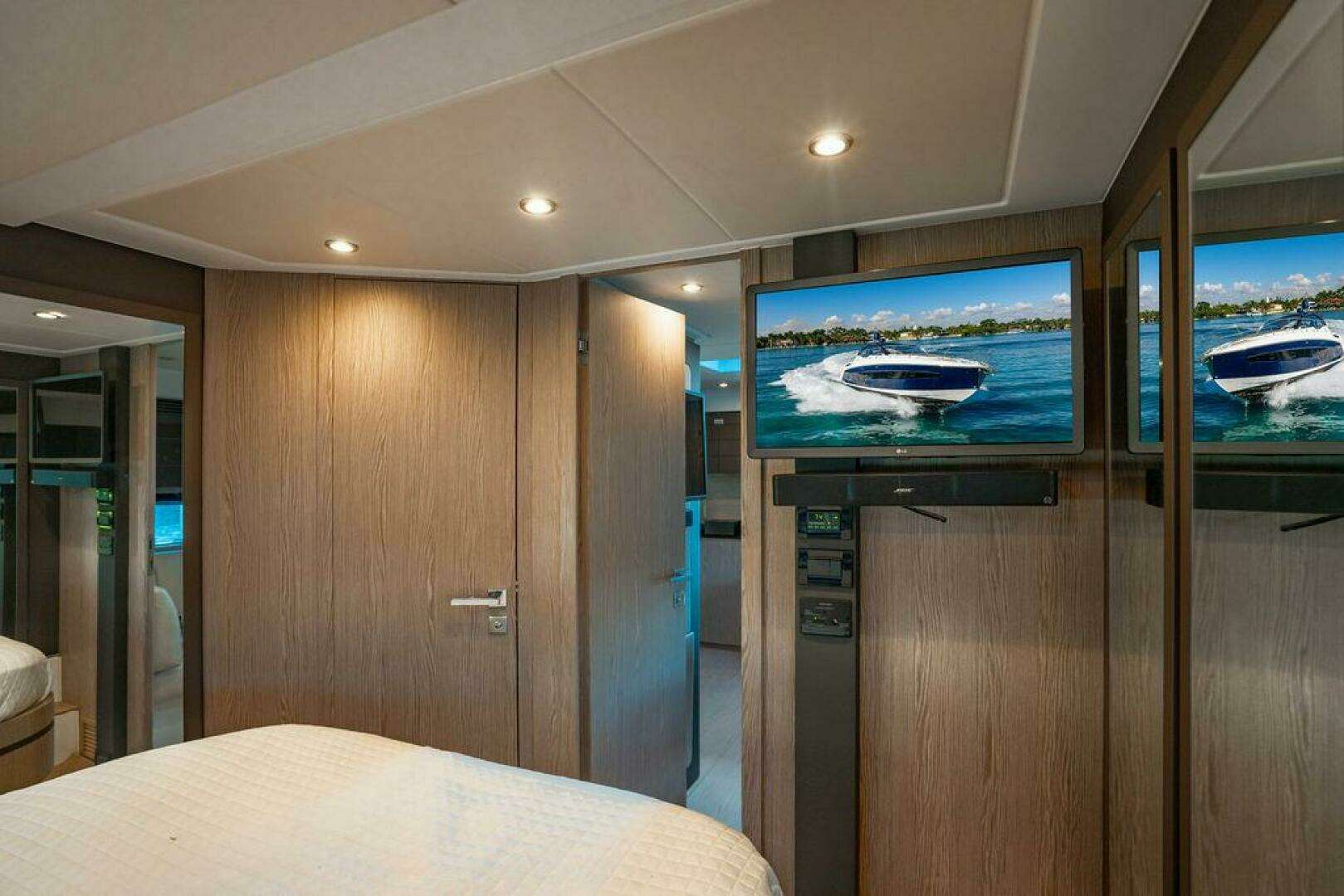 2022 Azimut 45 Atlantis - Image 10