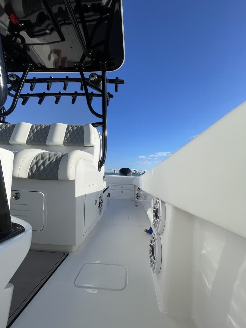 2023 Invincible 33 Catamaran - Image 22