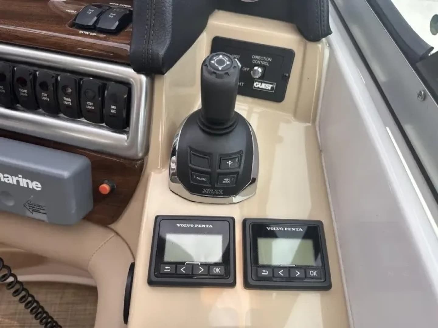 2015 Four Winns 375 Vista - Image 24