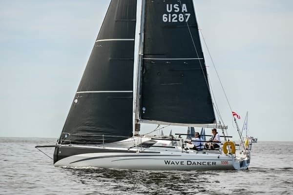 2020 Jeanneau Sun Fast 3300 - Image 1