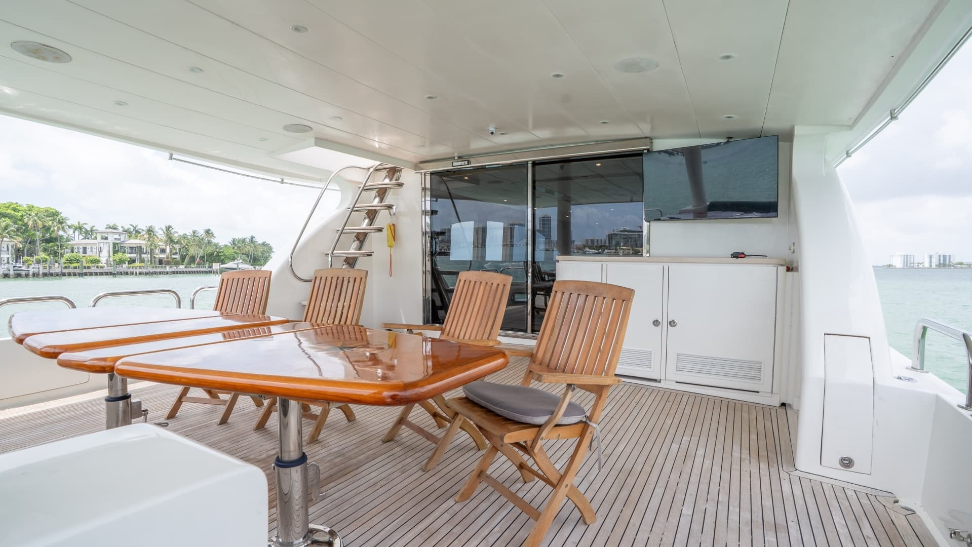 2008 Hargrave Sky Lounge - Image 10