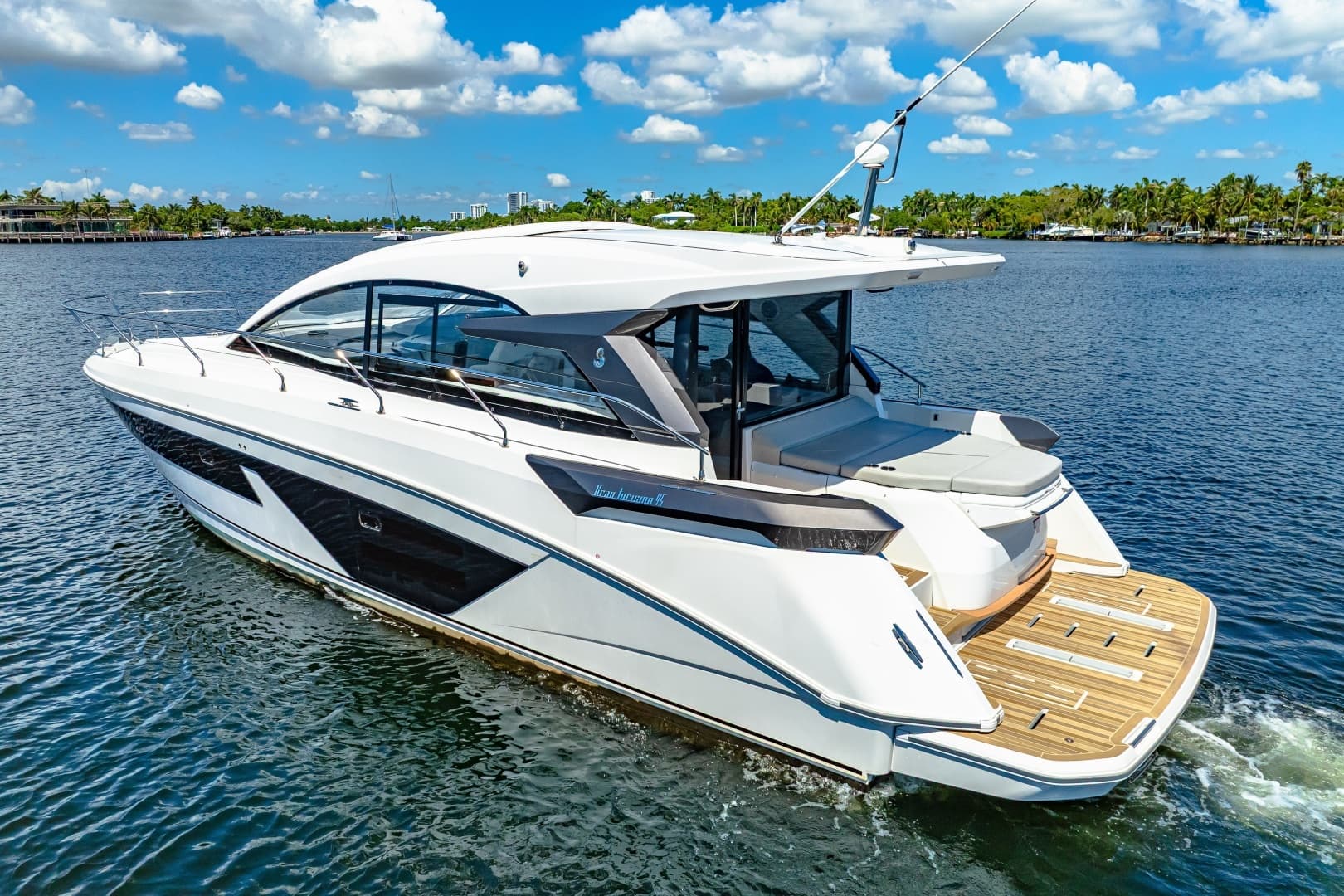 2024 Beneteau Gran Turismo 45 - Image 8