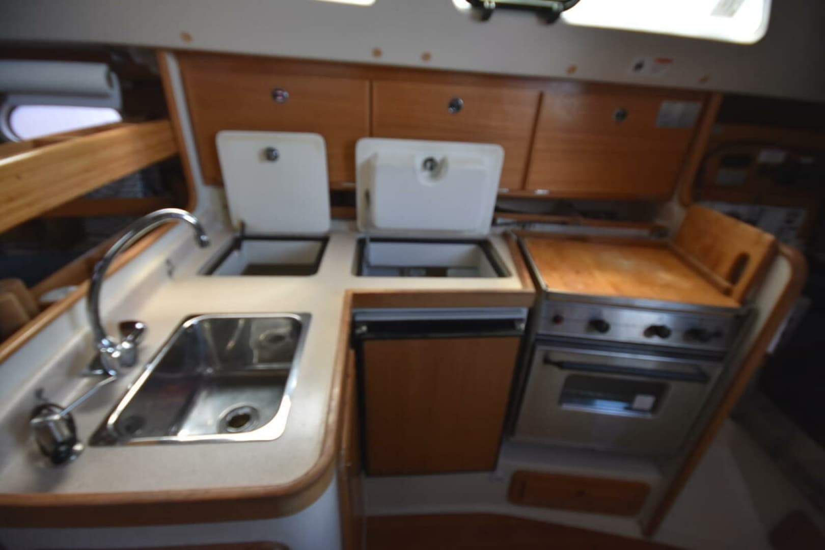 2001 Catalina 310 - Image 38