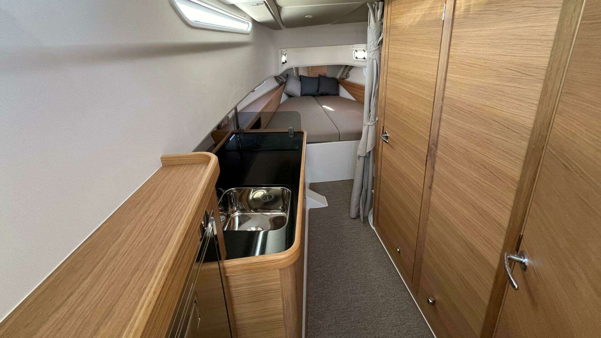 2025 Nimbus Commuter 11 - Image 25