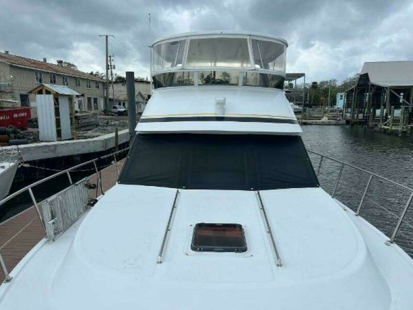 1998 Hyatt 51 Aft Cabin MY - Image 12