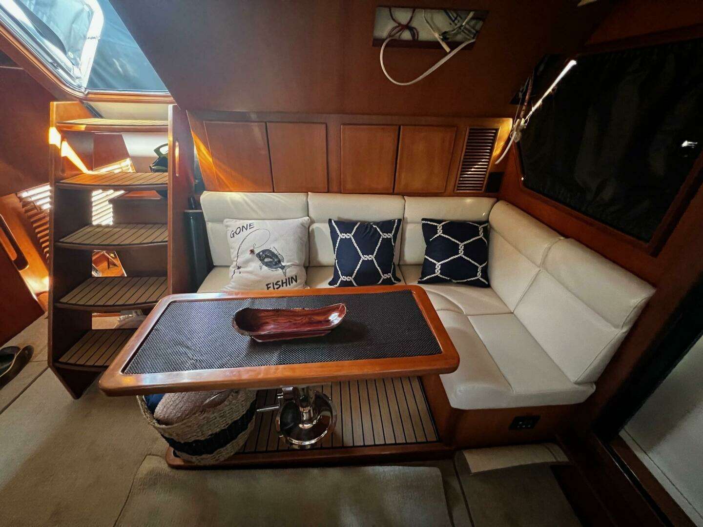 2003 Symbol Pilothouse - Image 9