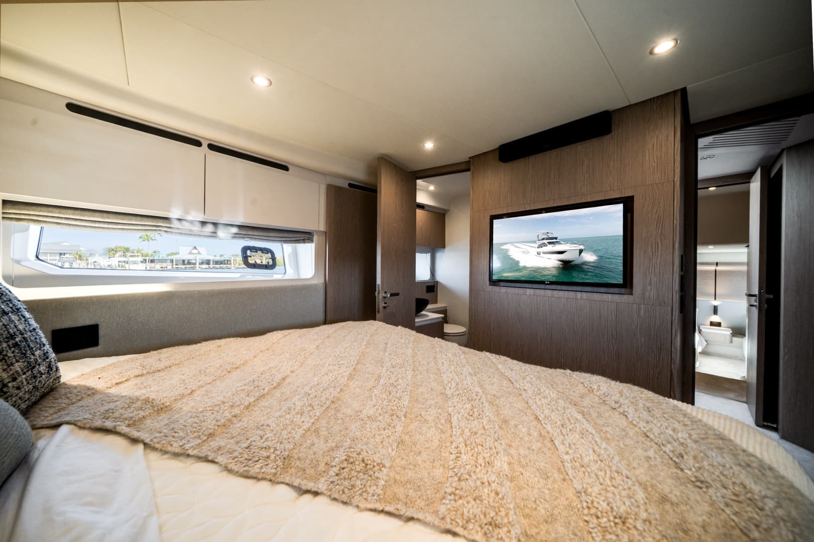 2024 Azimut 53 FLY - Image 28