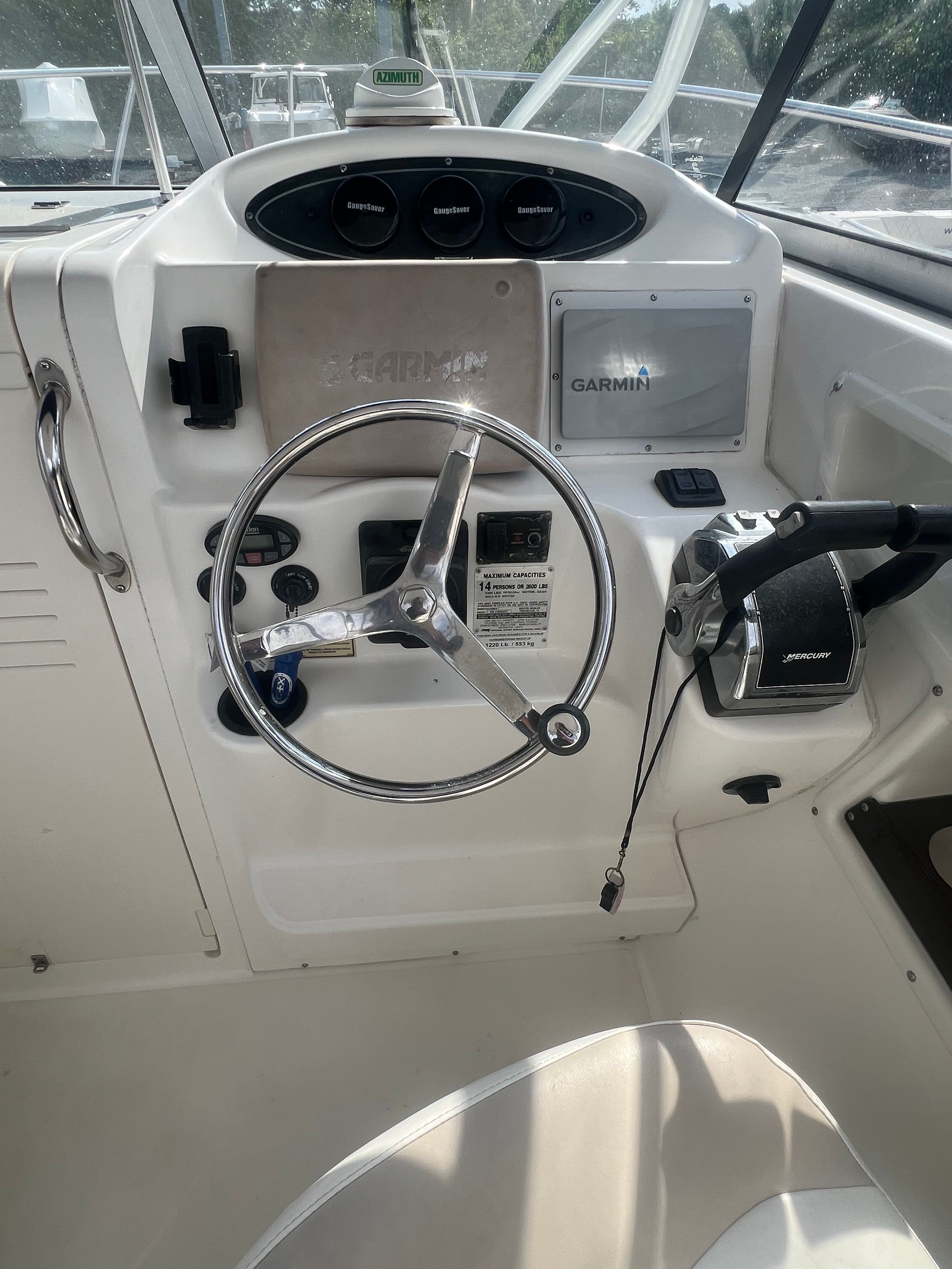 2004 BOSTON WHALER 255 CONQUEST - Image 16
