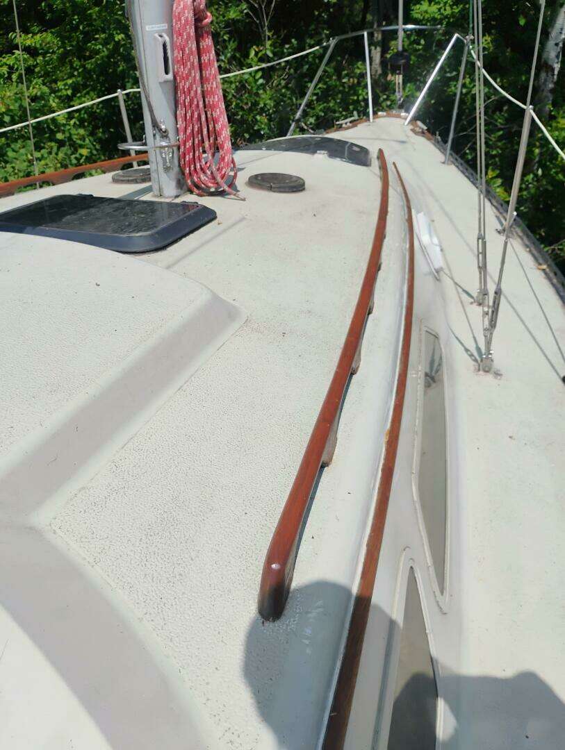 1977 Islander 28 - Image 8