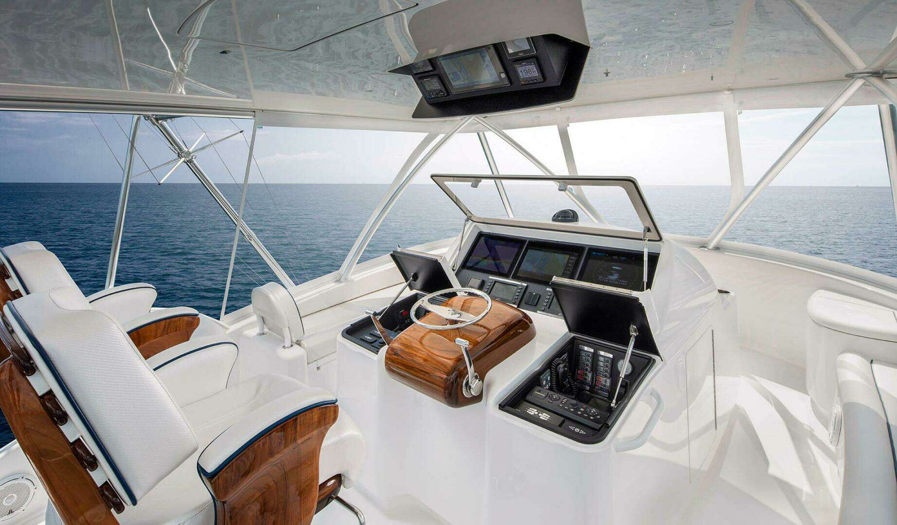 2027 Viking 58 Convertible - Image 12