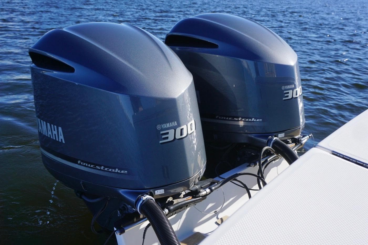 Twin Yamaha 300 outboard engines on a 2018 Regulator 28 boat.