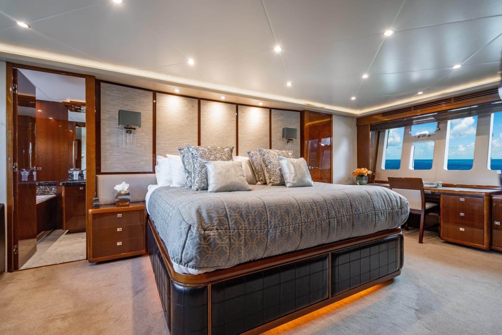 2010 Princess 95 M/Y - Image 16