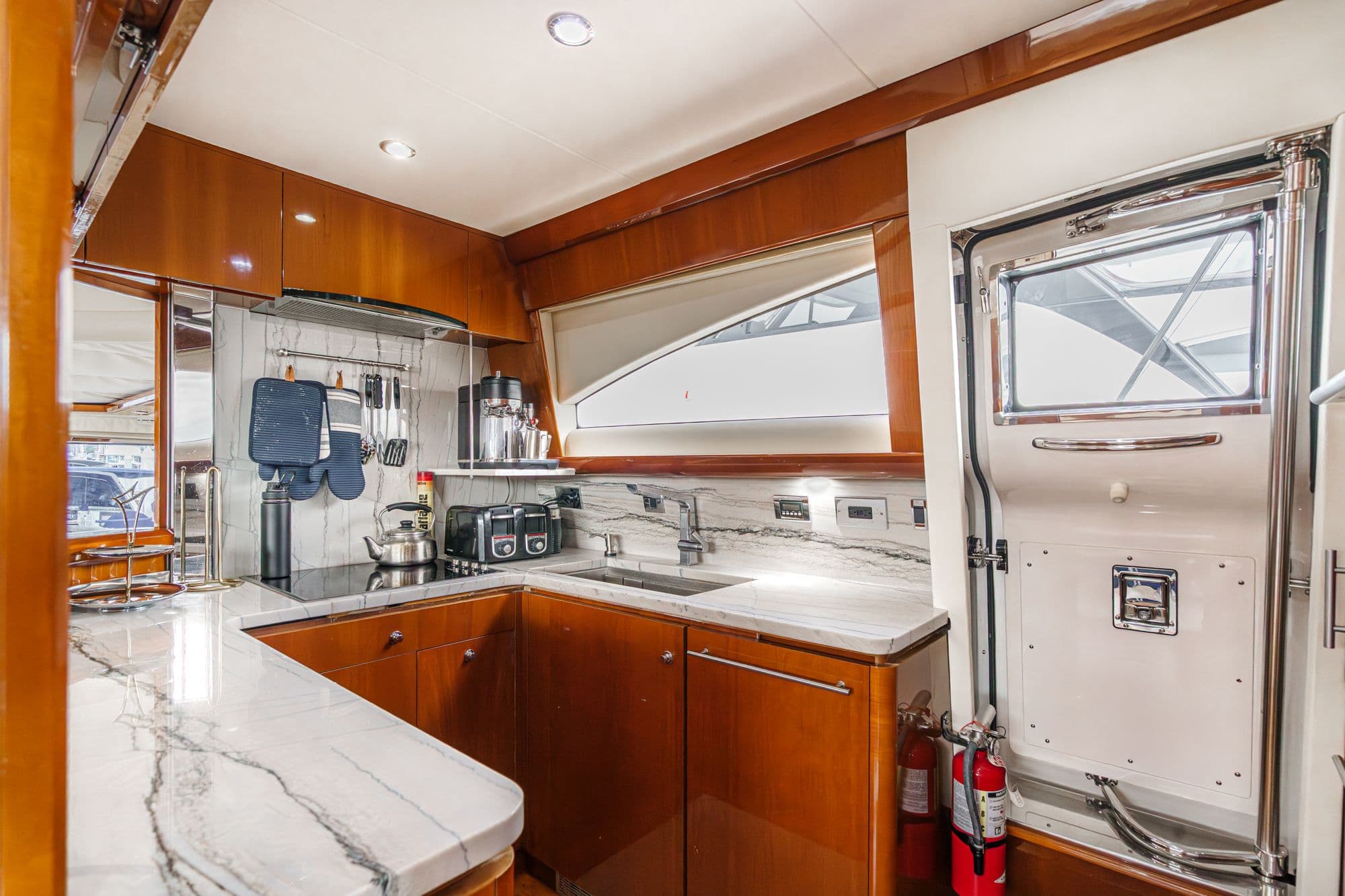 2007 Princess 75 Fly - 55