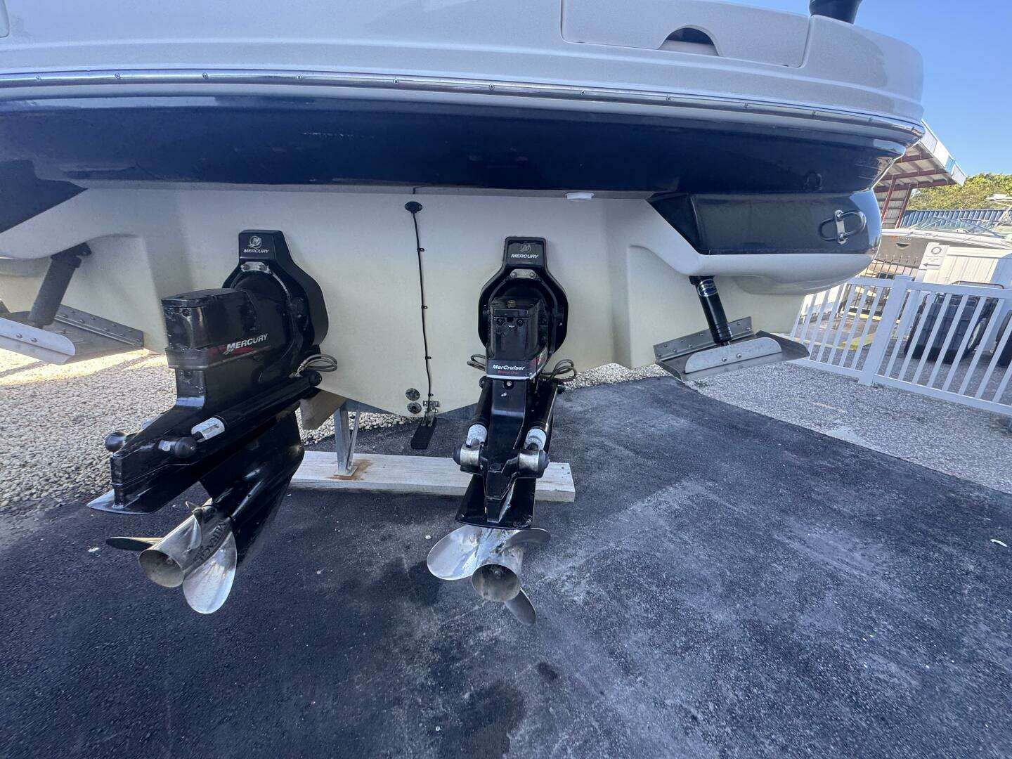 2002 Sea Ray 290 Bowrider - Image 6