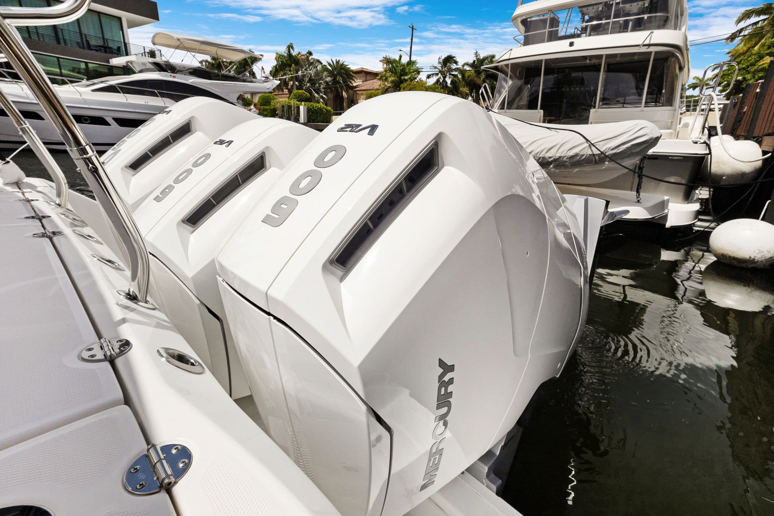 2024 EVERGLADES 455 CC - Image 56