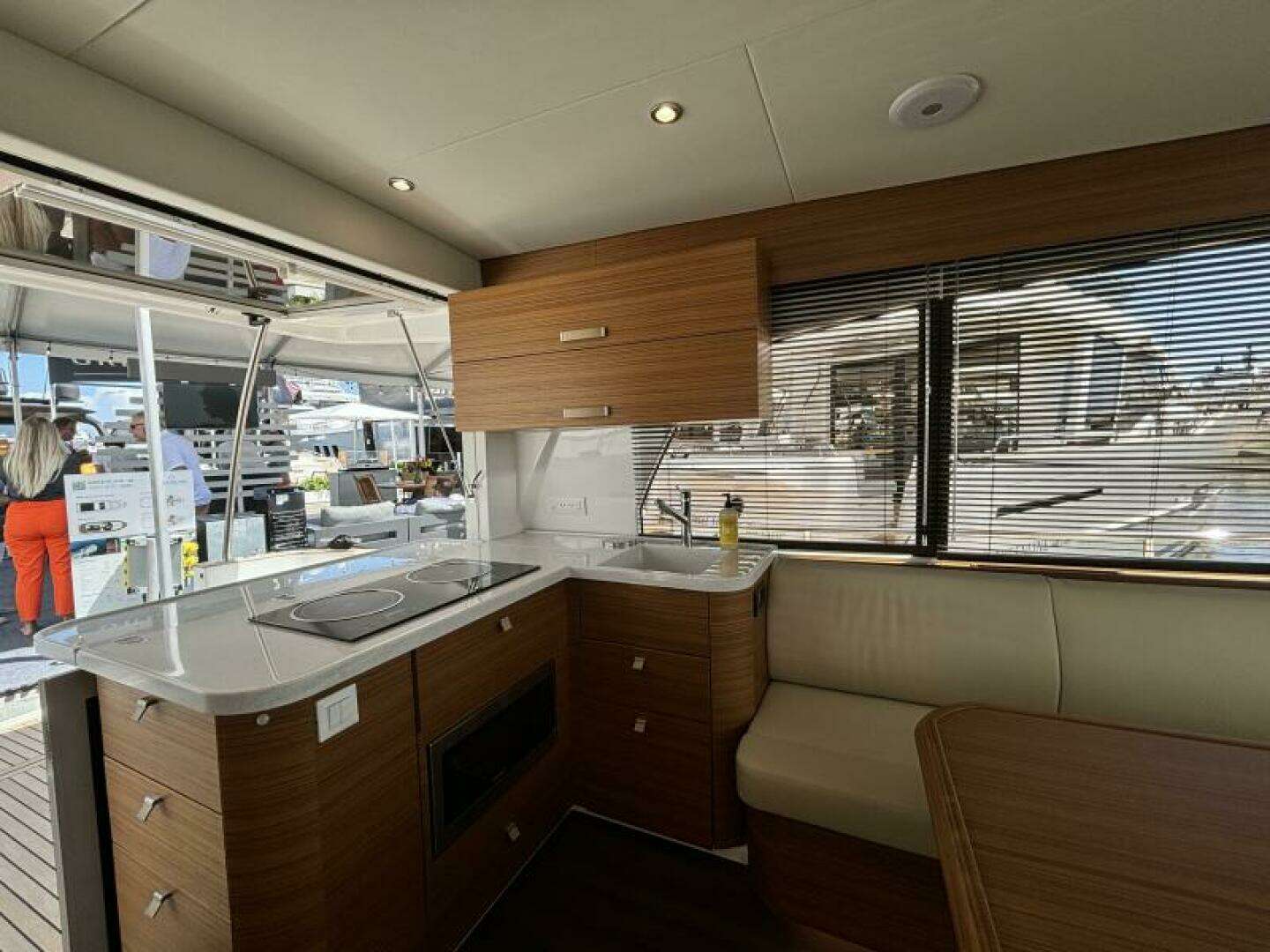 2026 Greenline 40 Hybrid - Image 3
