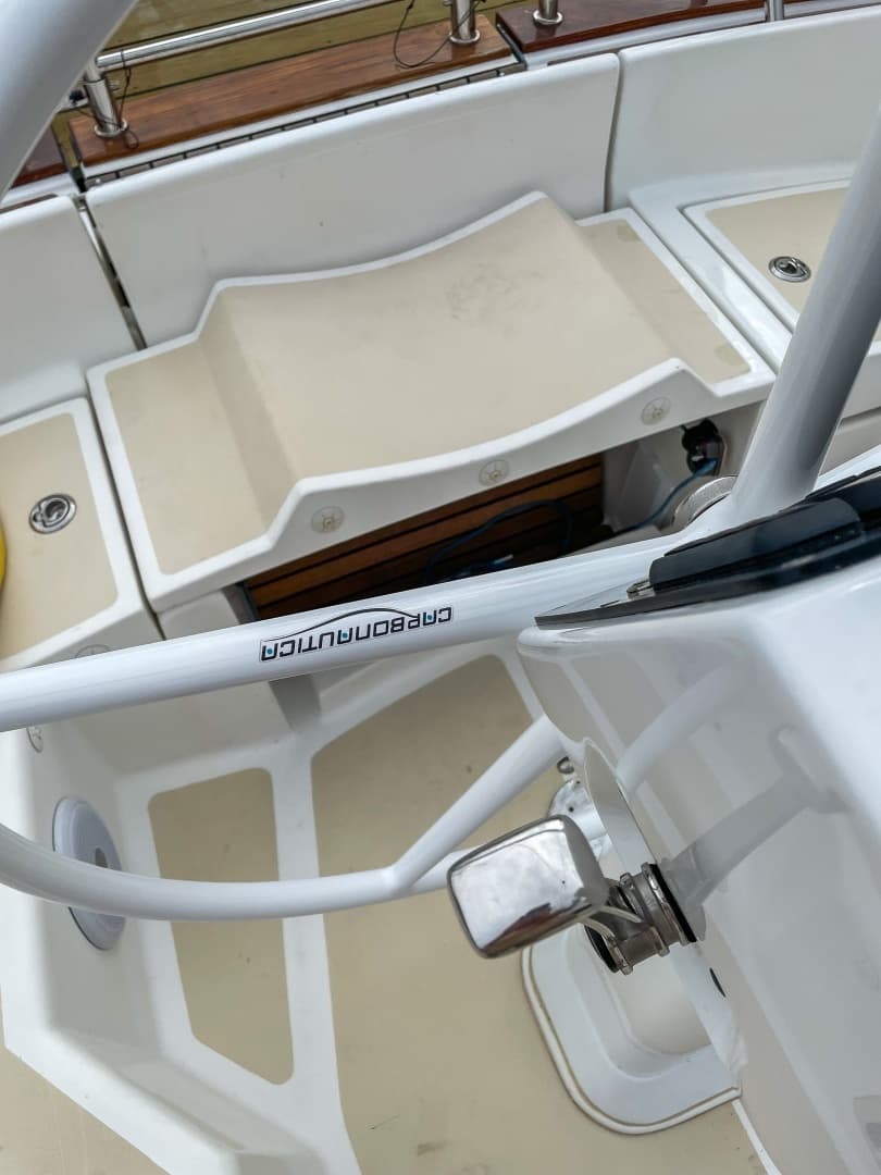 2007 Tartan 4400 - Image 10