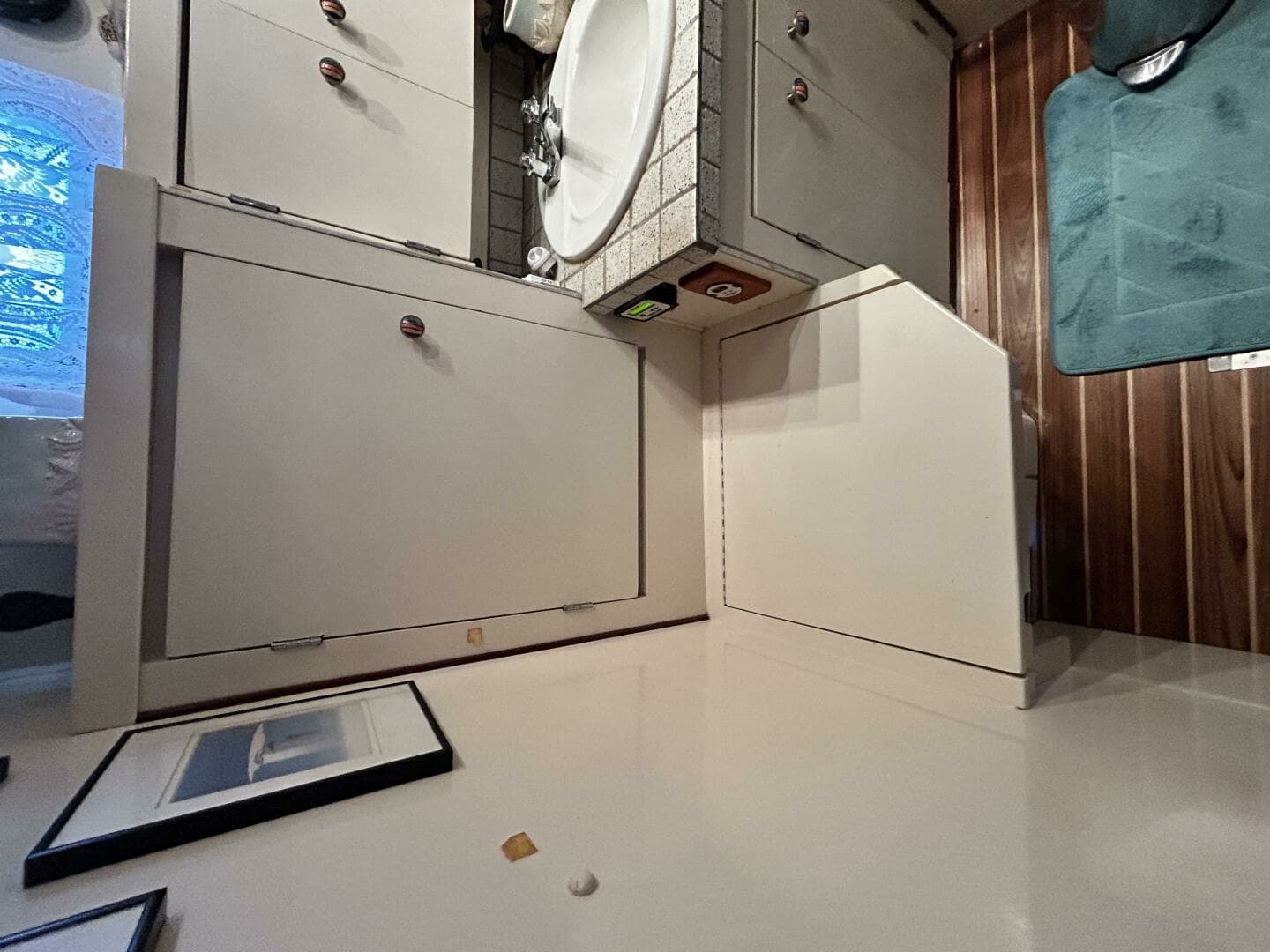 1962 Matthews 42 Double Cabin - Image 55