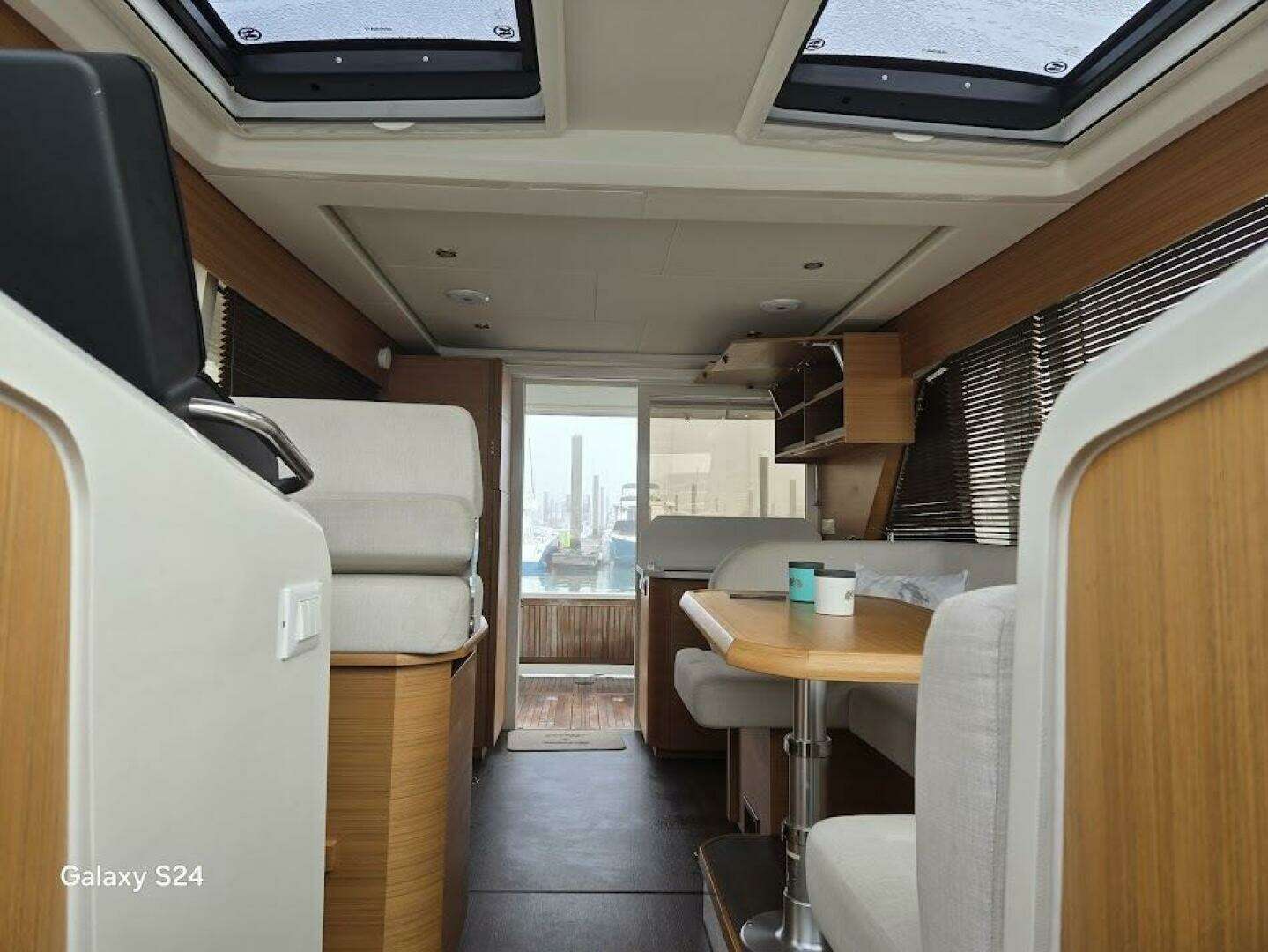 2022 Greenline 39 Hybrid - Image 19