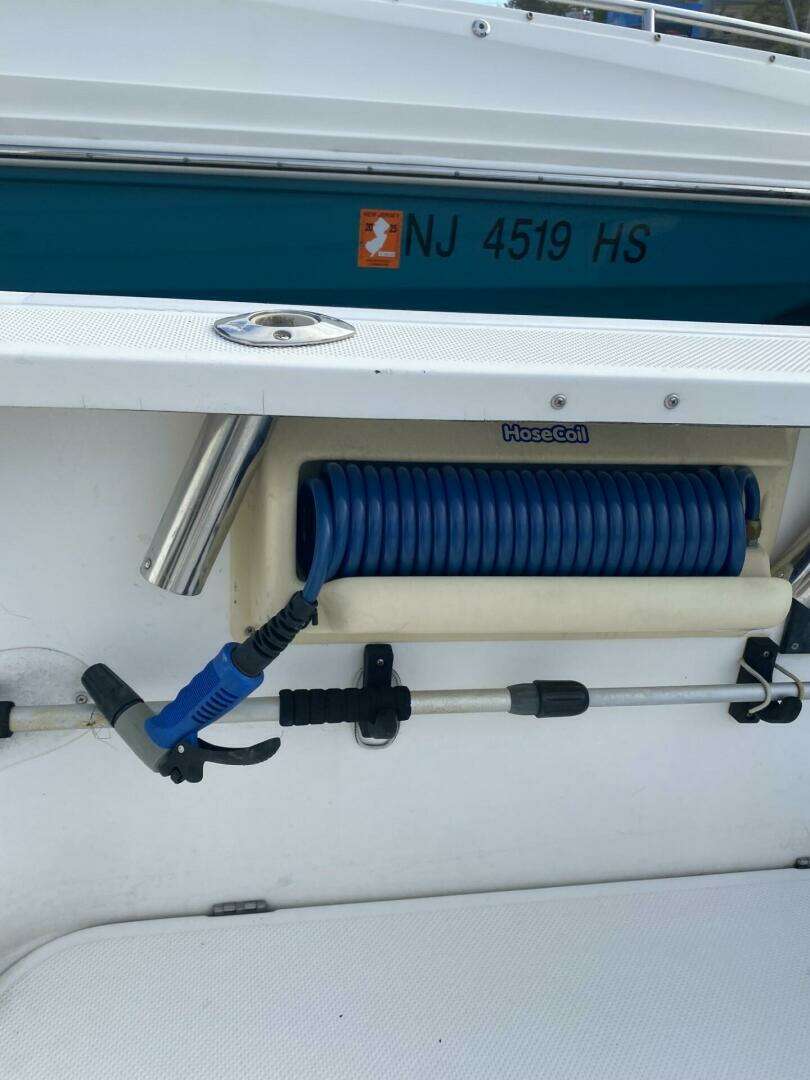 1999 Bayliner 2052 Trophy - Image 23