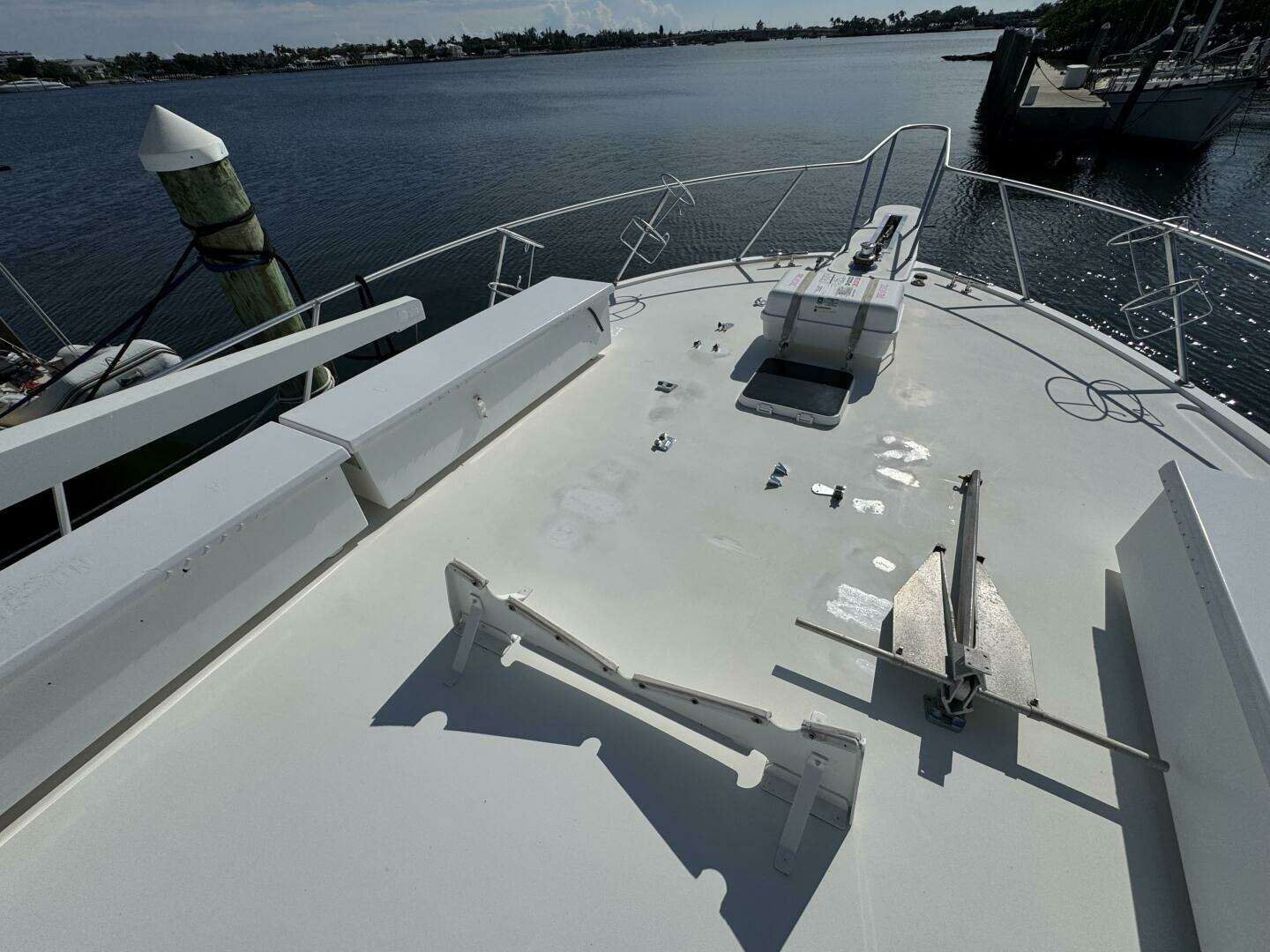 1995 Viking 58 Convertible - Image 79