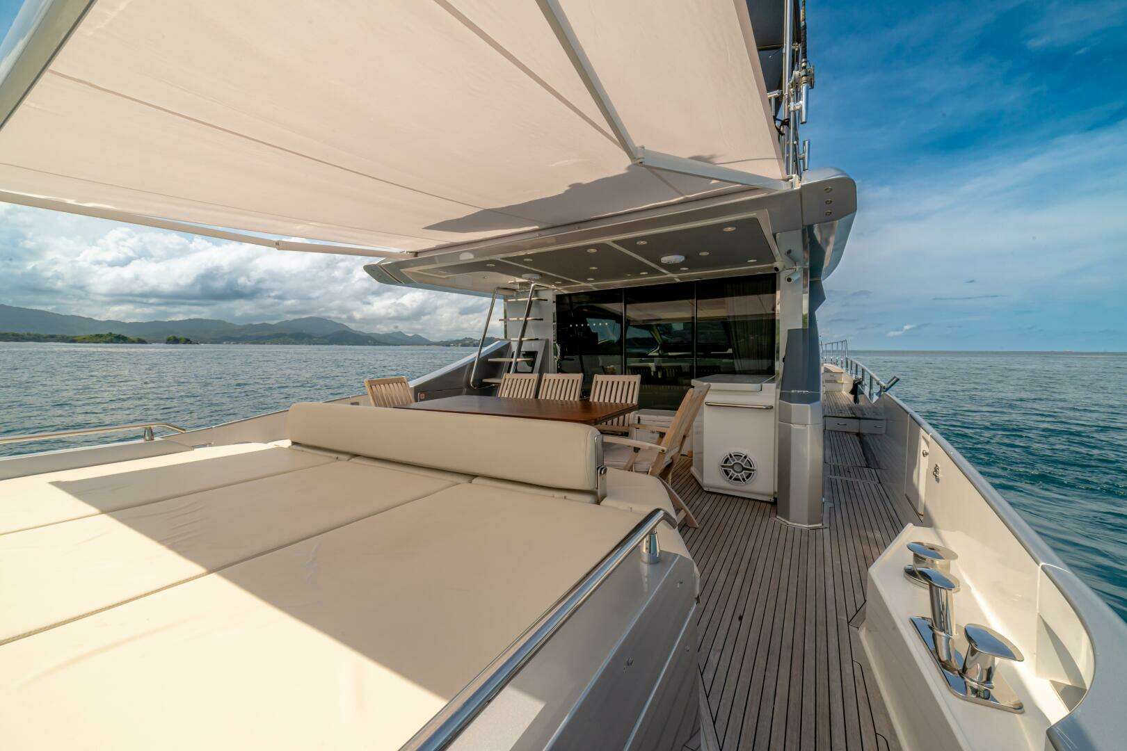 2017 Azimut 77S - Image 36