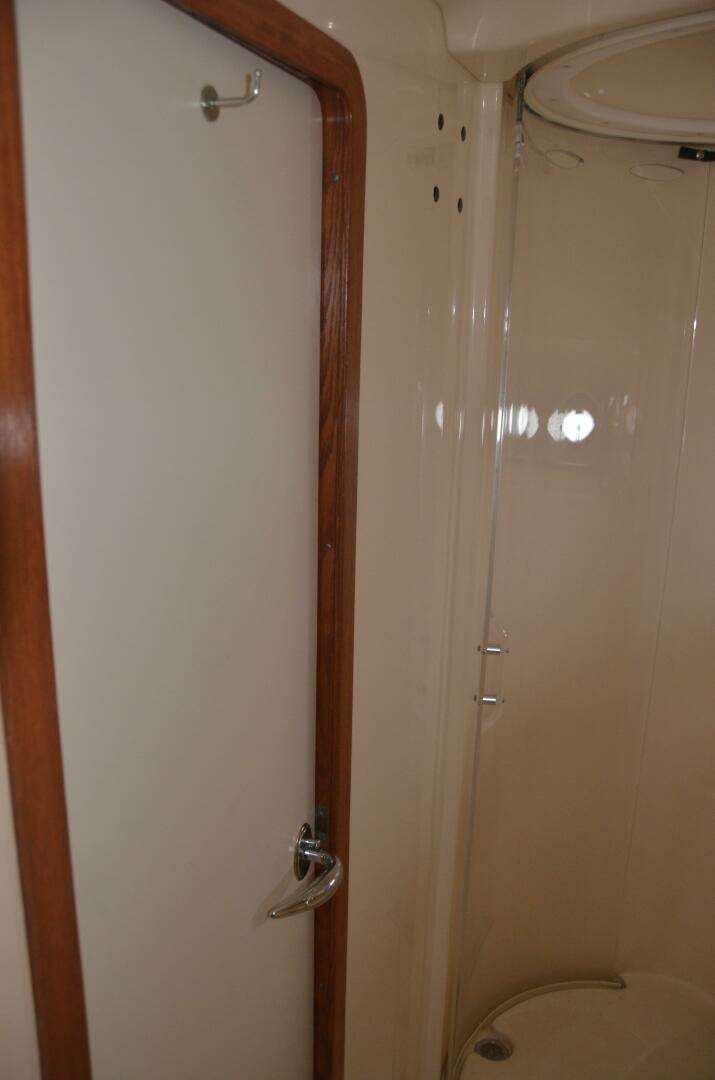 2001 Sea Ray 460 Sundancer - Image 56