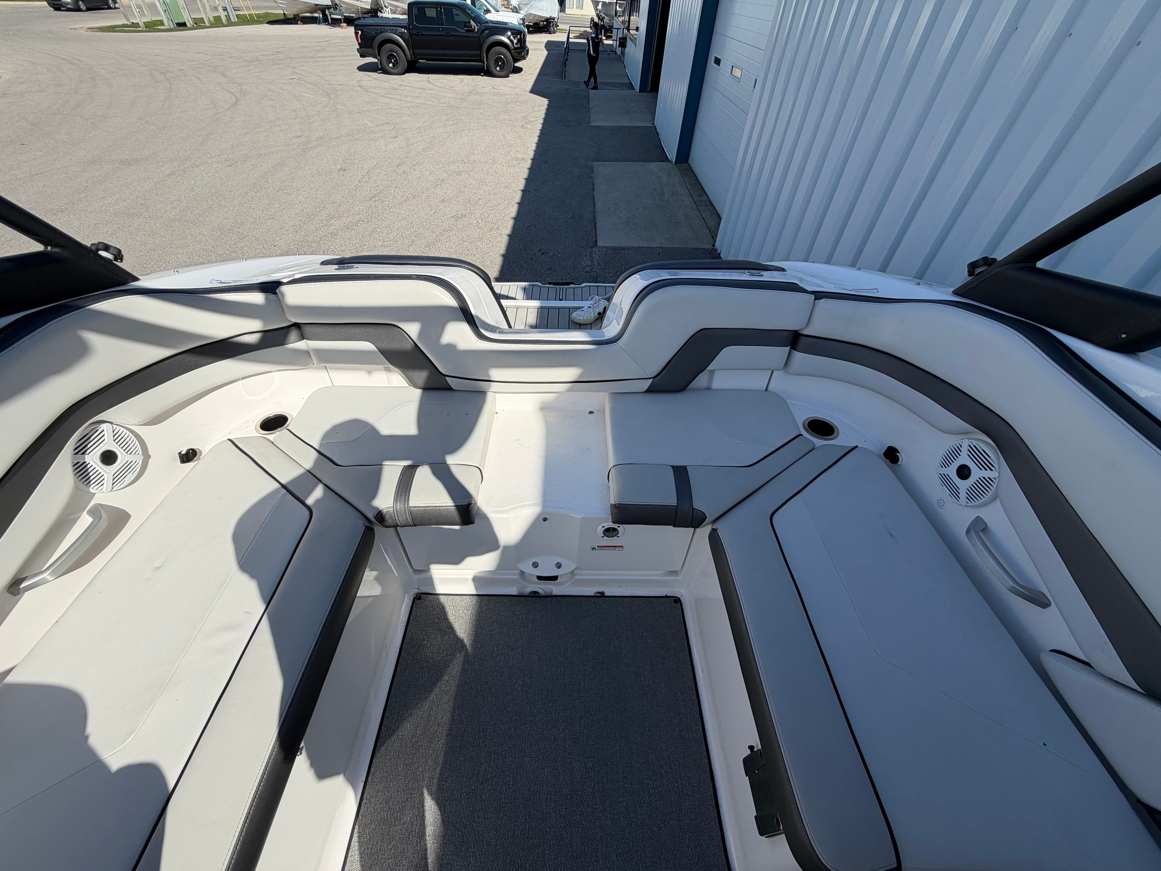 2020 Yamaha Boats AR240 - 12