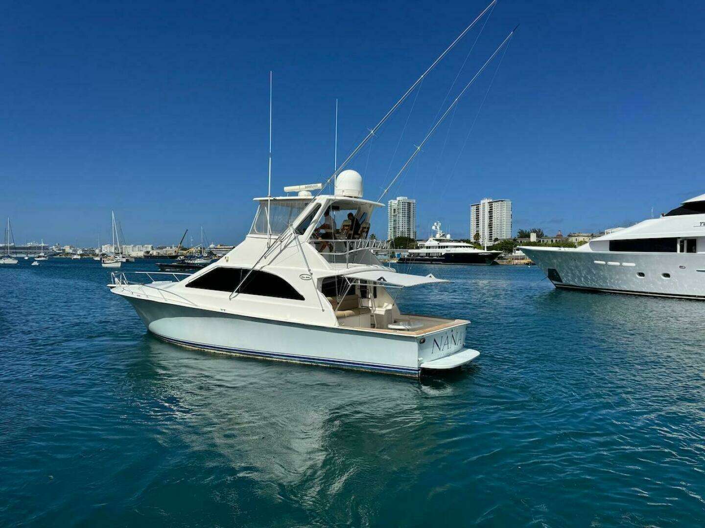 2000 Ocean Yachts 48 Convertible - Image 3