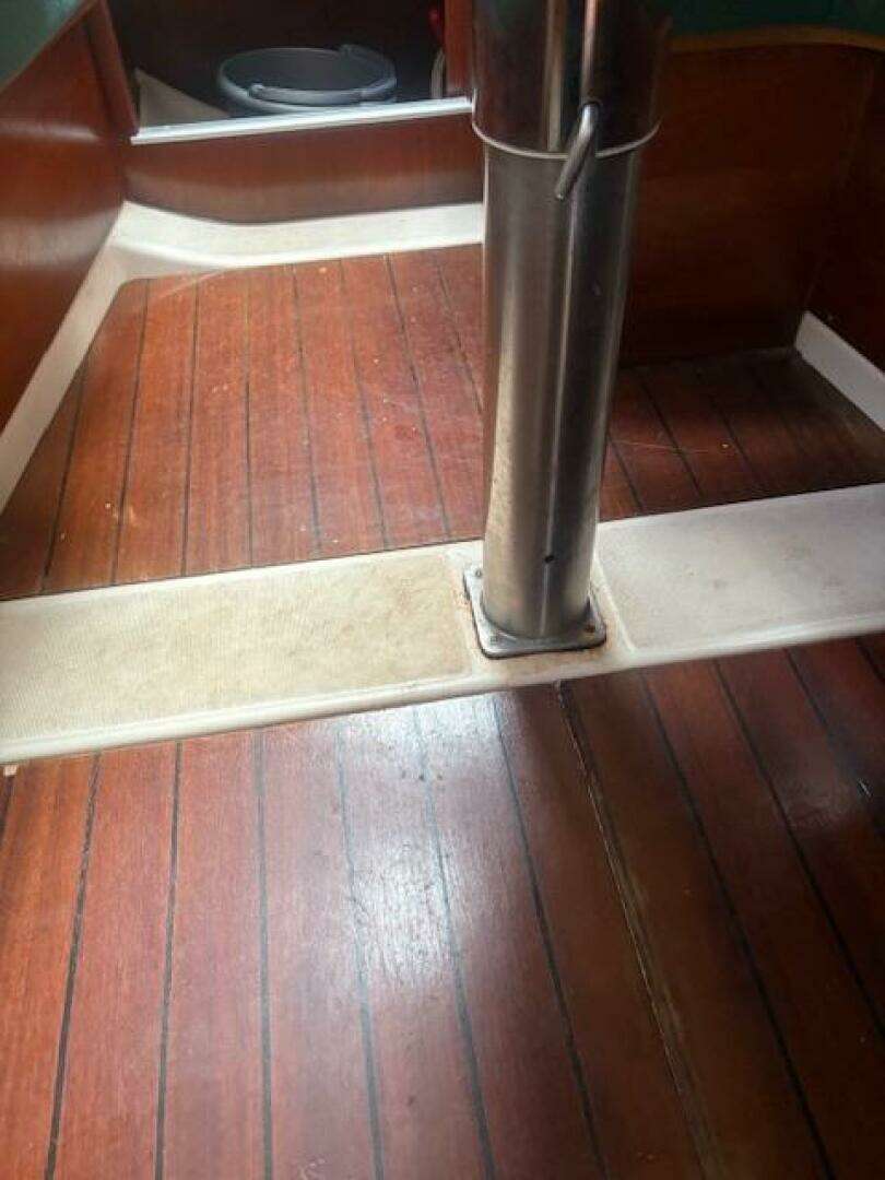2001 Beneteau — - Image 24