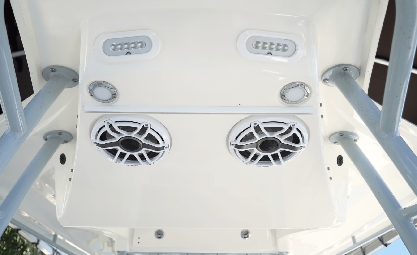 2023 Cobia 320CC - Image 19