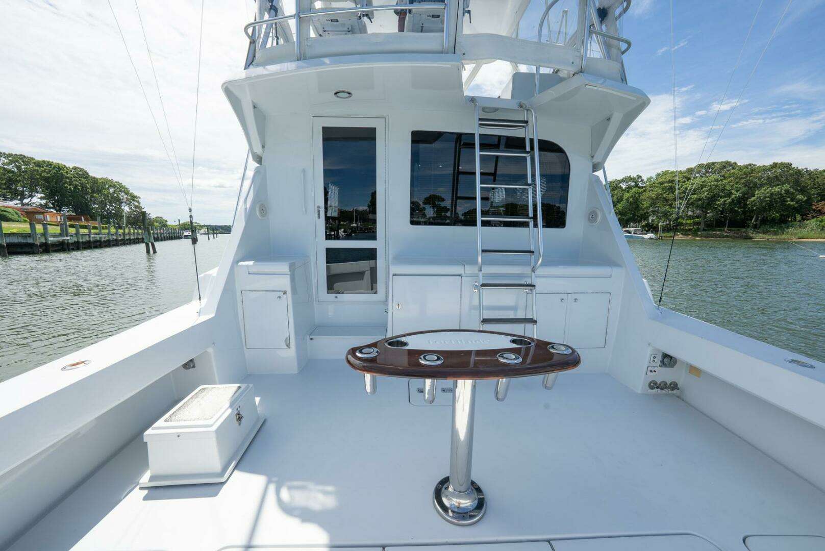 2001 Hatteras 50 Convertible - Image 10
