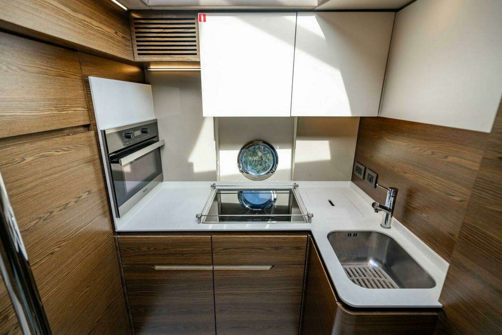 2015 Azimut Fly 50 - Image 77