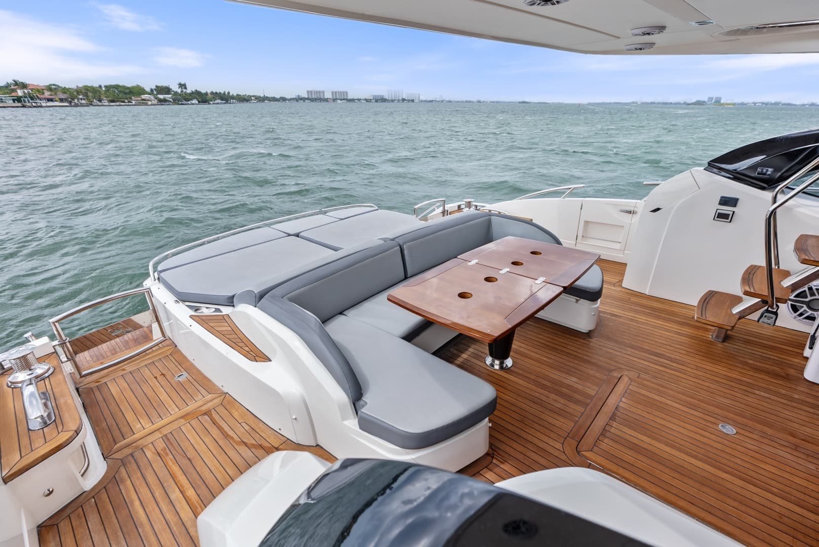 2014 Princess S72 - Image 36